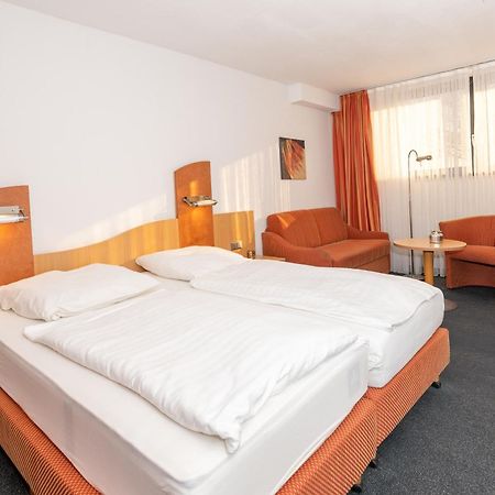 Tespo Hotel Und Sportpark Kaarst Eksteriør billede